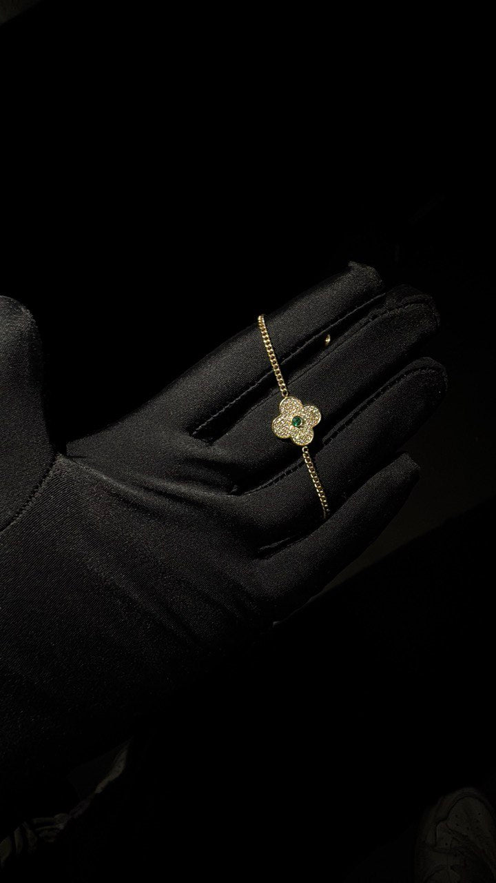 EMRLD flower bracelete